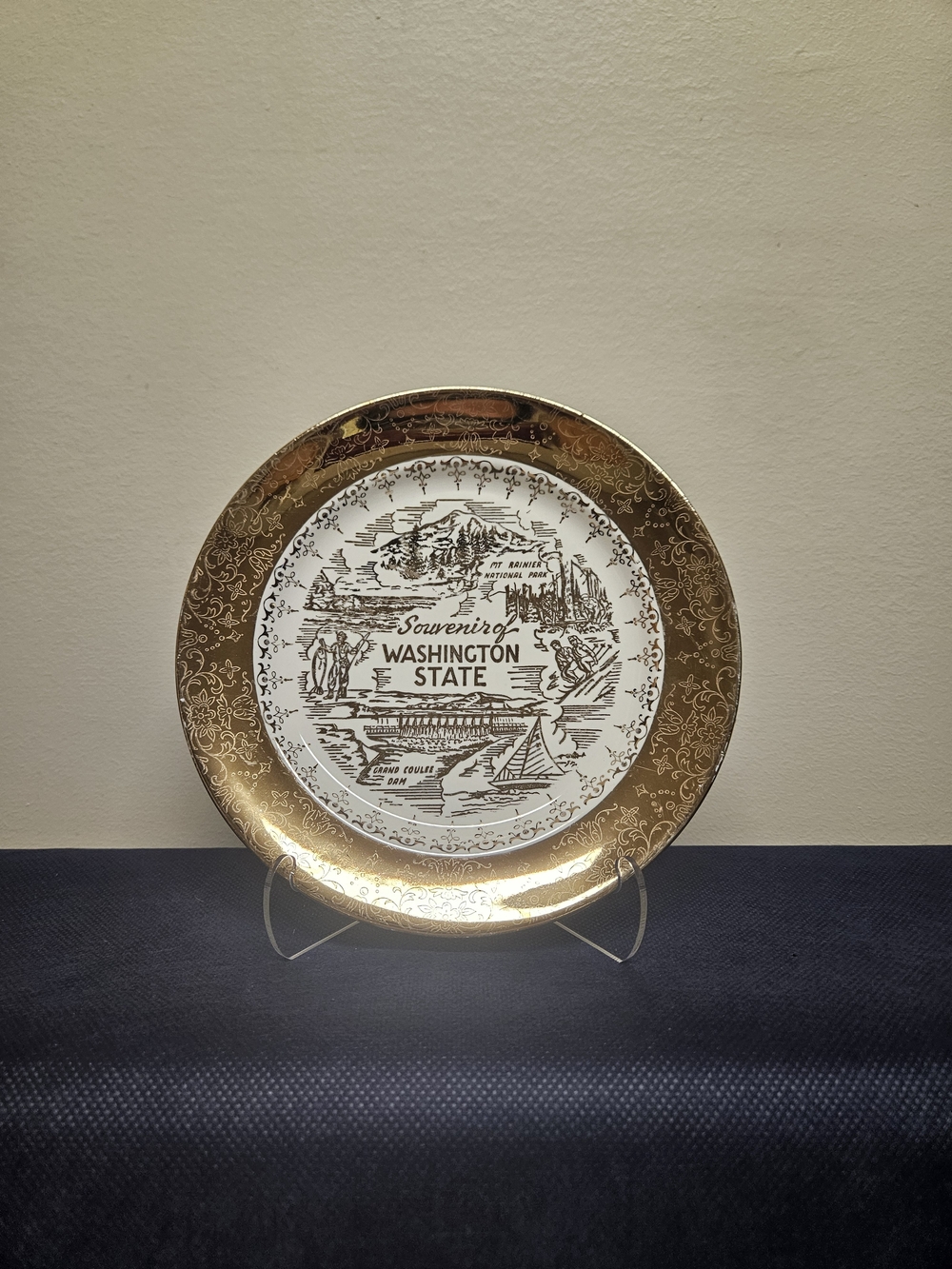 Sabin Crest-O-Gold Washington State Decorative Plate with 22k Gold Rim